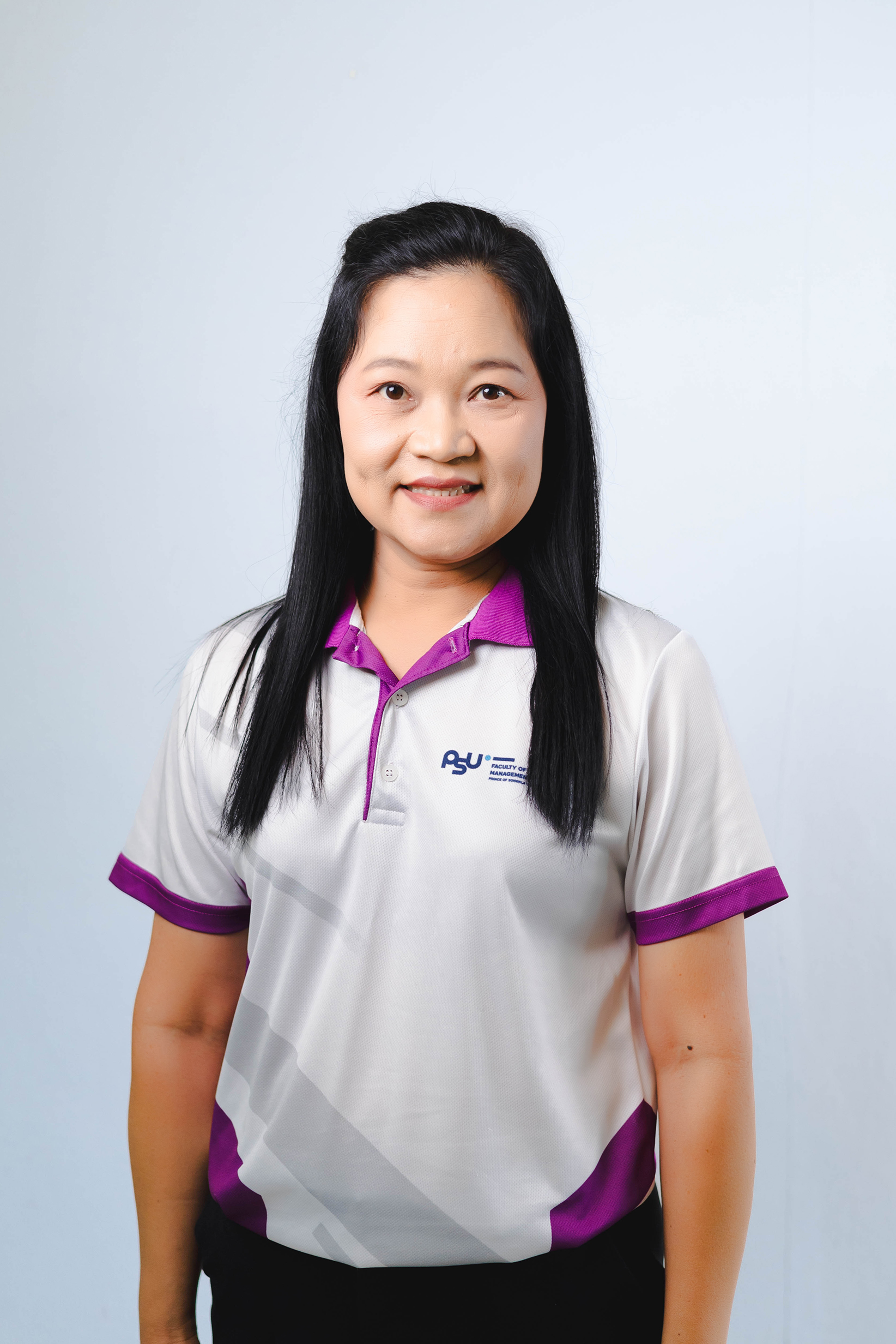 นางชนิตา กาญจนารัตน์
