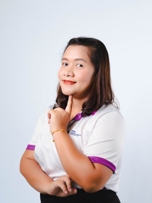 นางกนกวรรณ ขาวน้อย