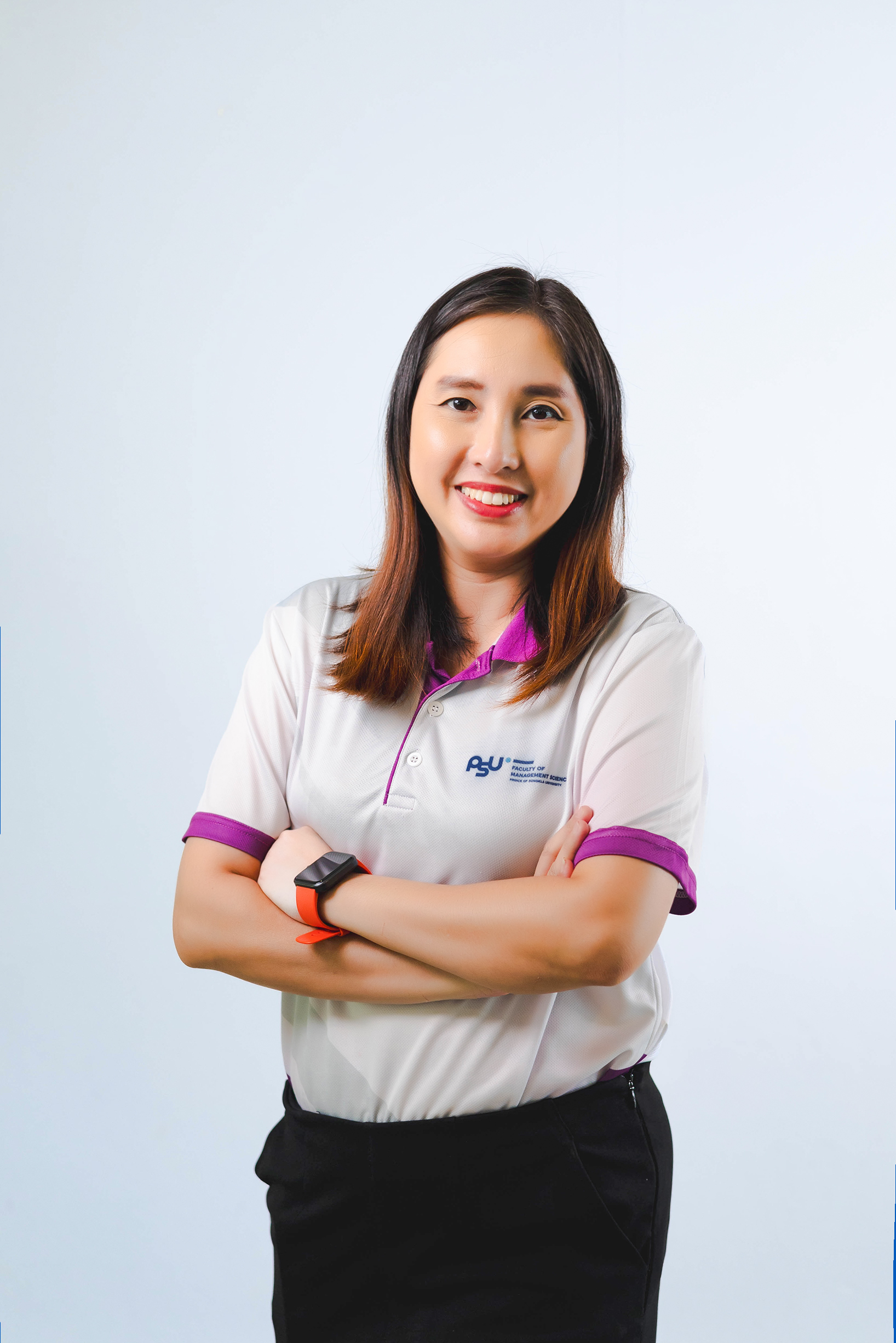 นางสาวสุชิรา แซ่ซิ้ม